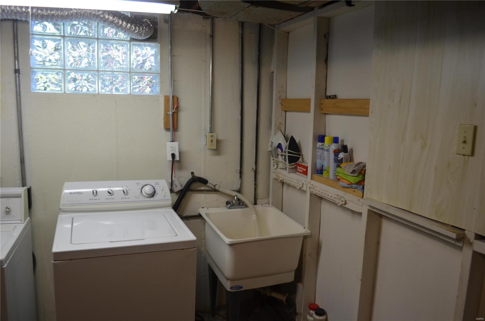 921923 Chain Of Rocks Drive St. Louis, MO 63137 - Photo 27 of 47 Gallery Image 27