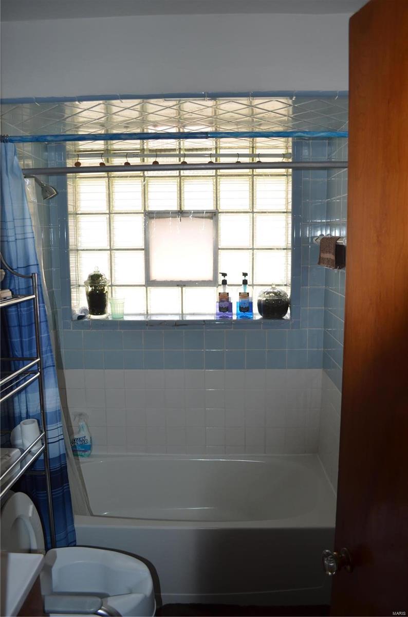 921923 Chain Of Rocks Drive St. Louis, MO 63137 - Photo 41 of 47 Gallery Image 41
