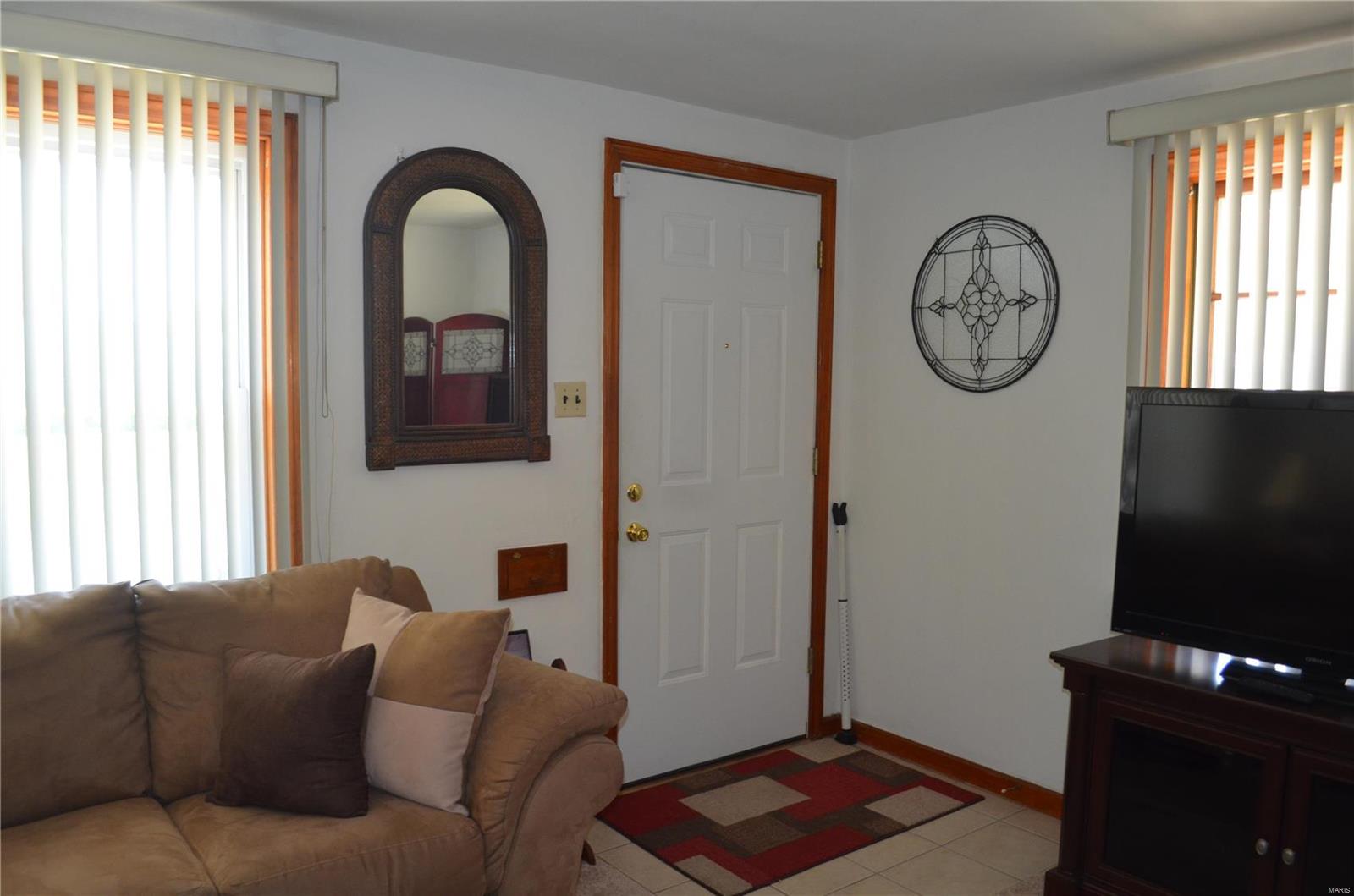921923 Chain Of Rocks Drive St. Louis, MO 63137 - Photo 47 of 47 Gallery Image 47