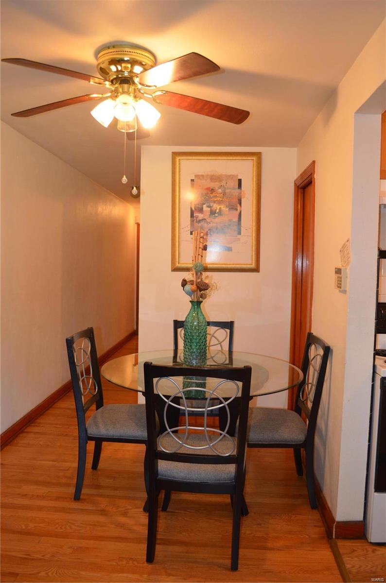 921923 Chain Of Rocks Drive St. Louis, MO 63137 - Photo 10 of 47 Gallery Image 10