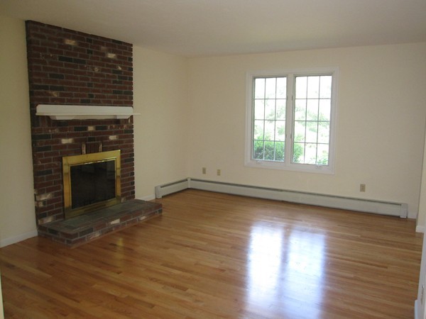 15 Stoneybrook Road Grafton, MA 01536 - Photo 7 of 20 Gallery Image 7