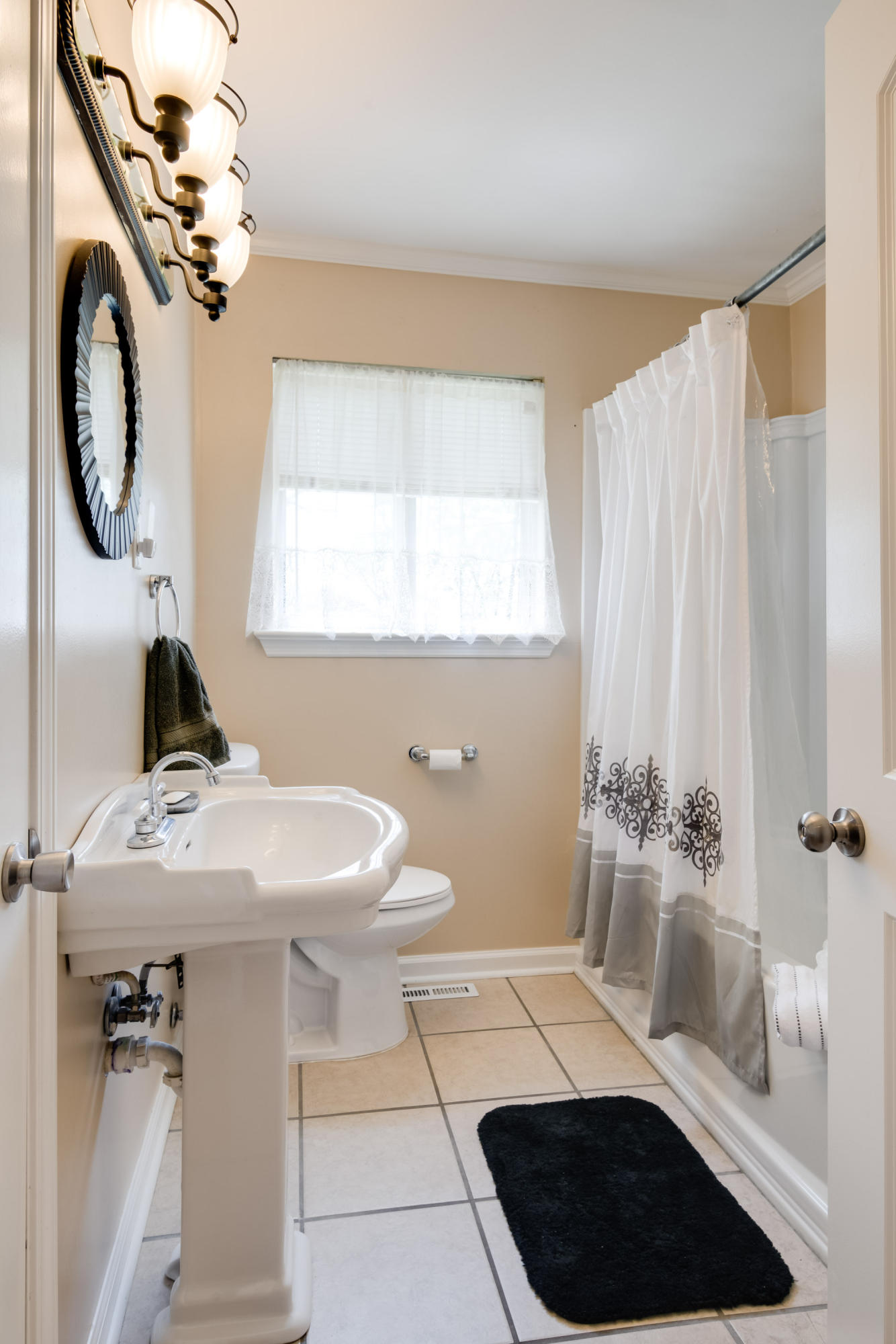 62 Roswell Road Rossville, GA 30741 - Photo 12 of 26 Full Bath