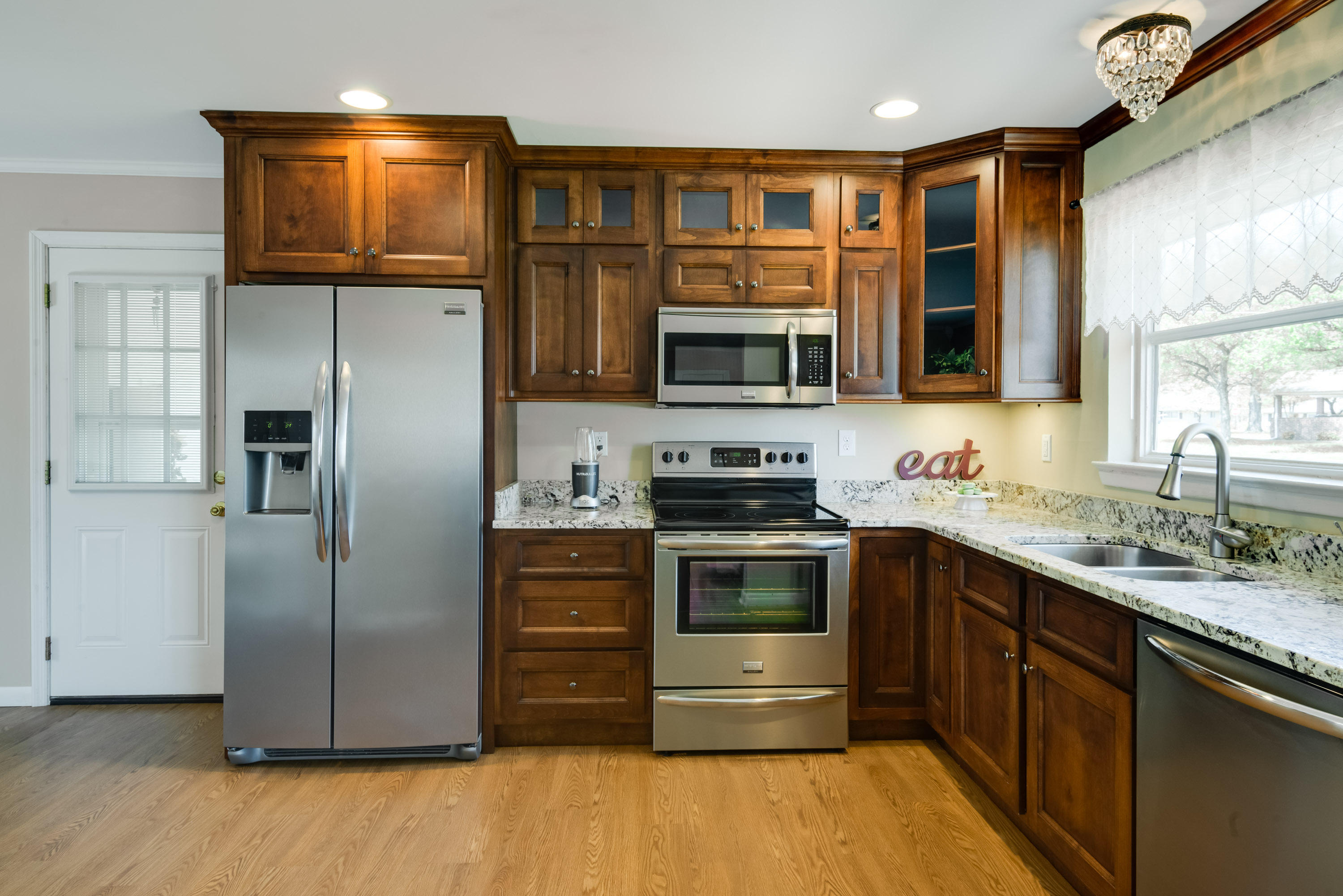 62 Roswell Road Rossville, GA 30741 - Photo 5 of 26 Kitchen
