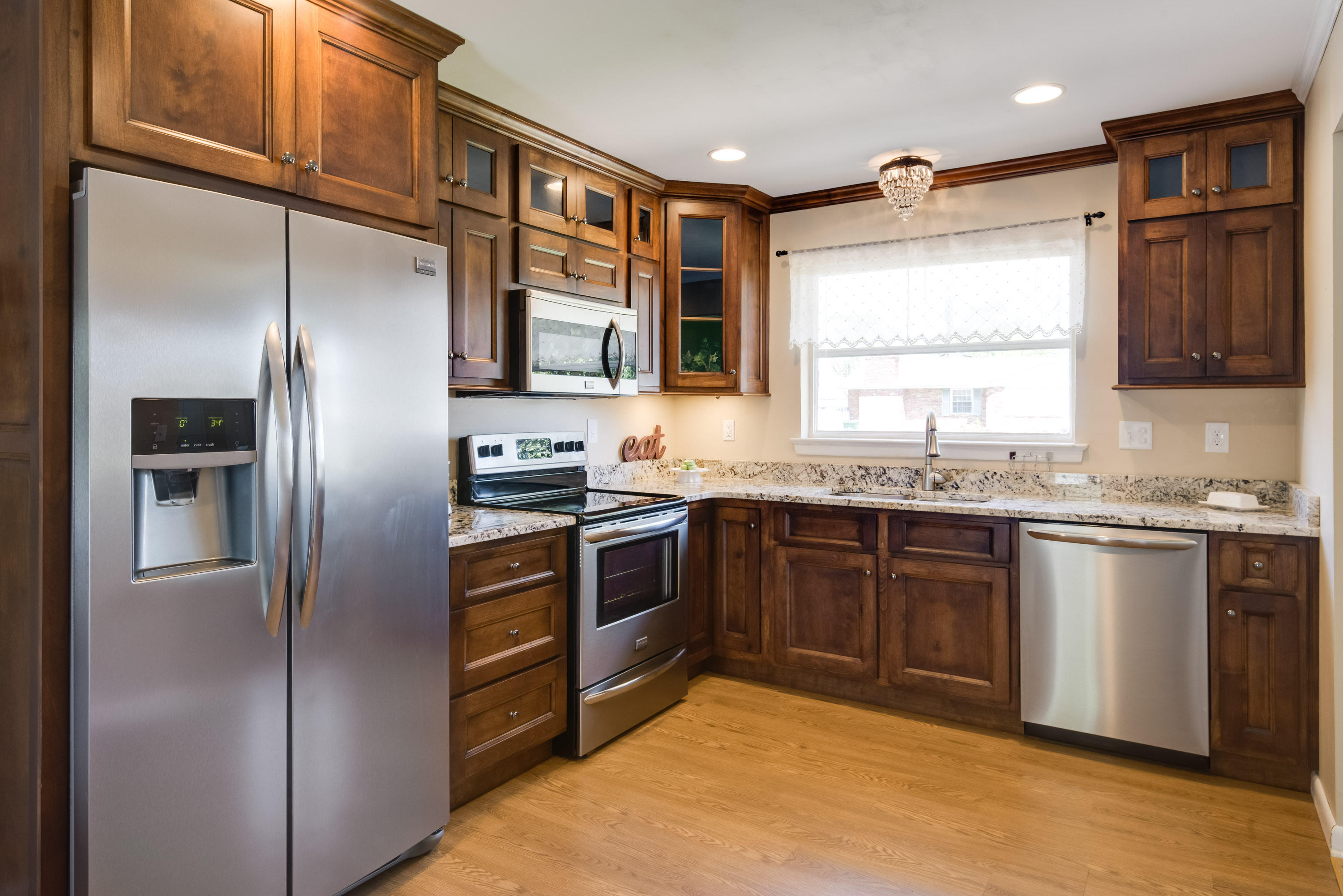 62 Roswell Road Rossville, GA 30741 - Photo 6 of 26 Kitchen