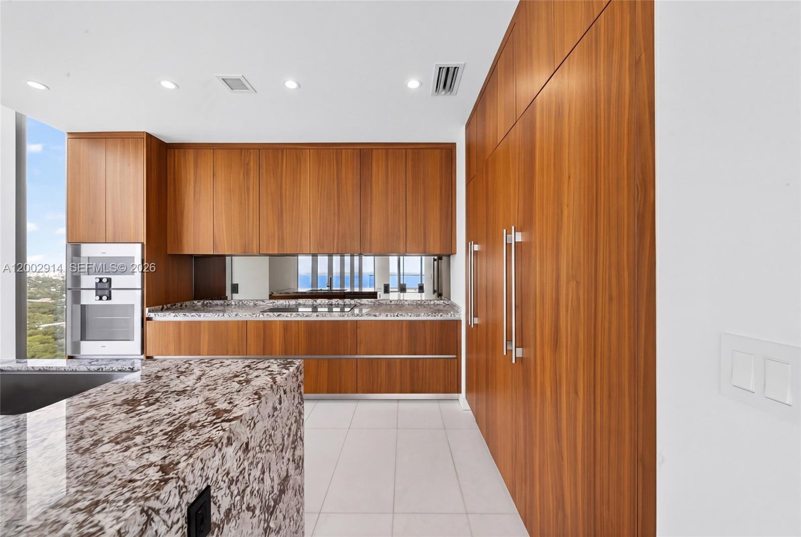 175 Southeast 25th Road, Unit 2602 Miami, FL 33129 - Photo 10 of 74 Gallery Image 10