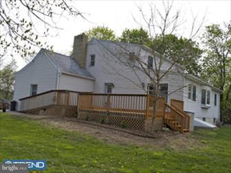 419 West Moyer Road Pottstown, PA 19464 - Photo 2 of 6 Exterior Back