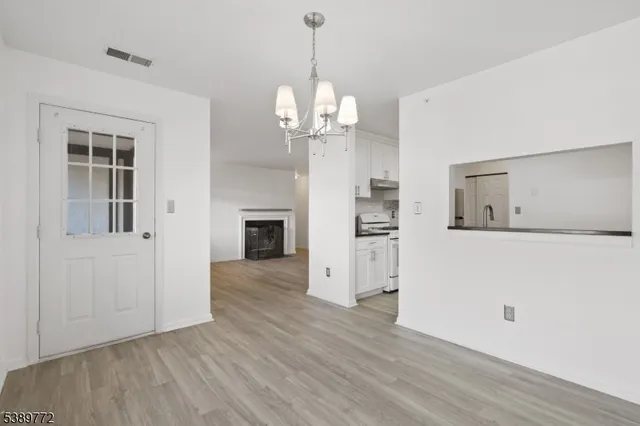 $515,000 | 1006 Thoreau Court, Mahwah, NJ 07430