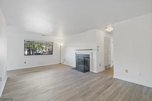 $515,000 | 1006 Thoreau Court, Mahwah, NJ 07430