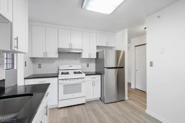 $515,000 | 1006 Thoreau Court, Mahwah, NJ 07430