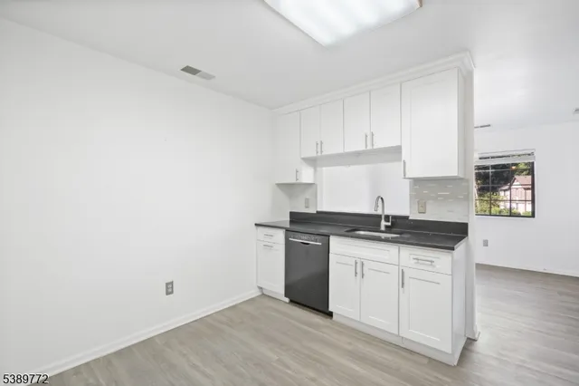 $515,000 | 1006 Thoreau Court, Mahwah, NJ 07430