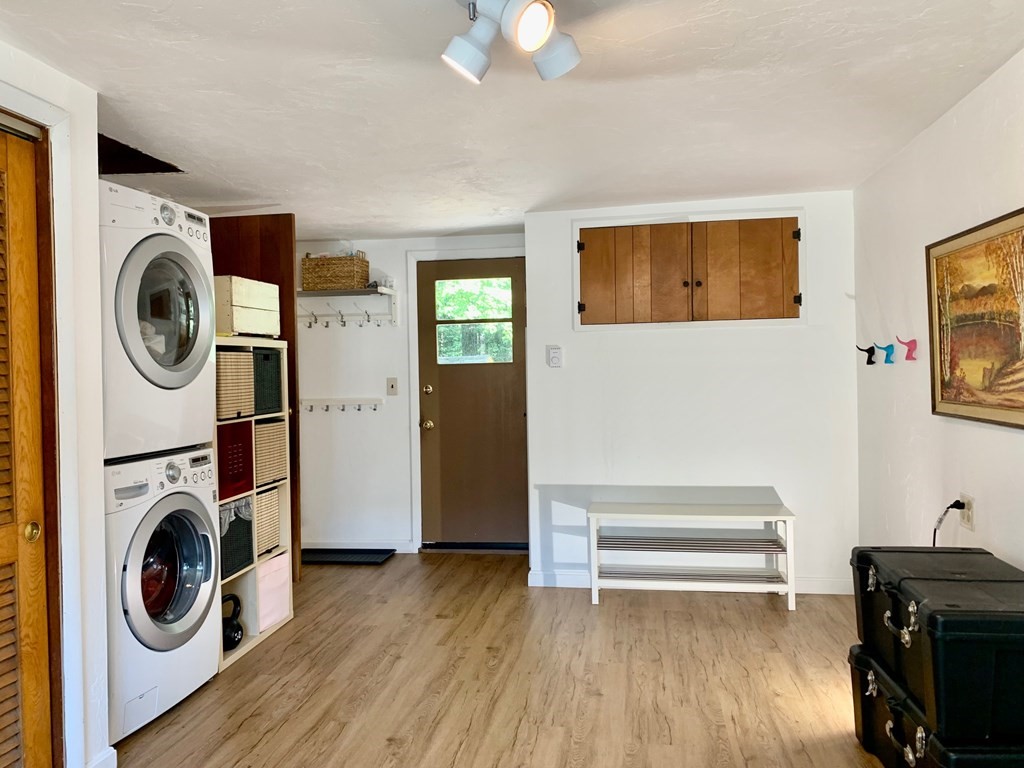 52 Riner Street Framingham, MA 01701 - Photo 9 of 21 Gallery Image 9