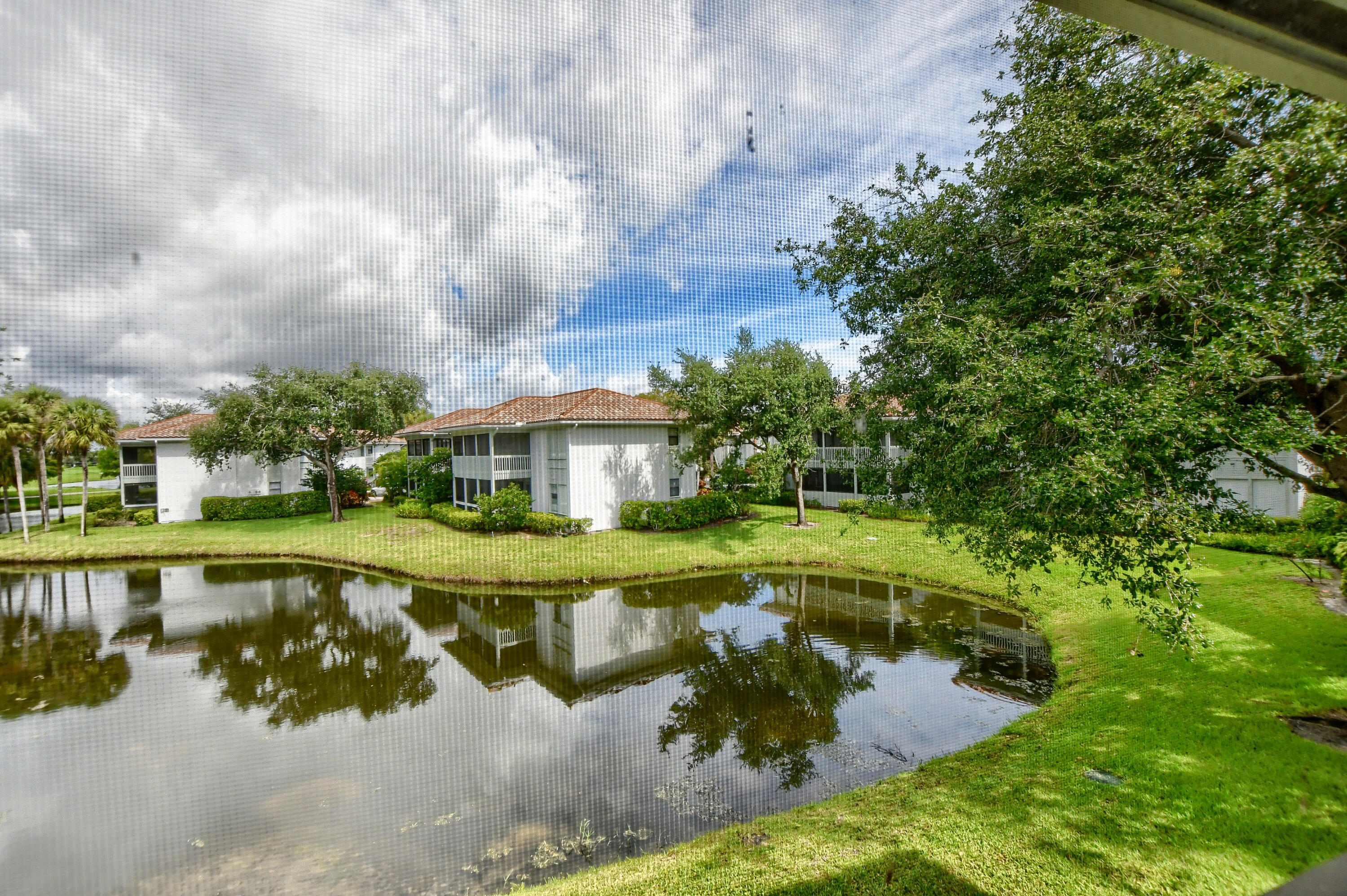19811 Boca W Drive, Unit 4044 Boca Raton, FL 33434 - Photo 26 of 32 25_ebf_0260-hdr(5)