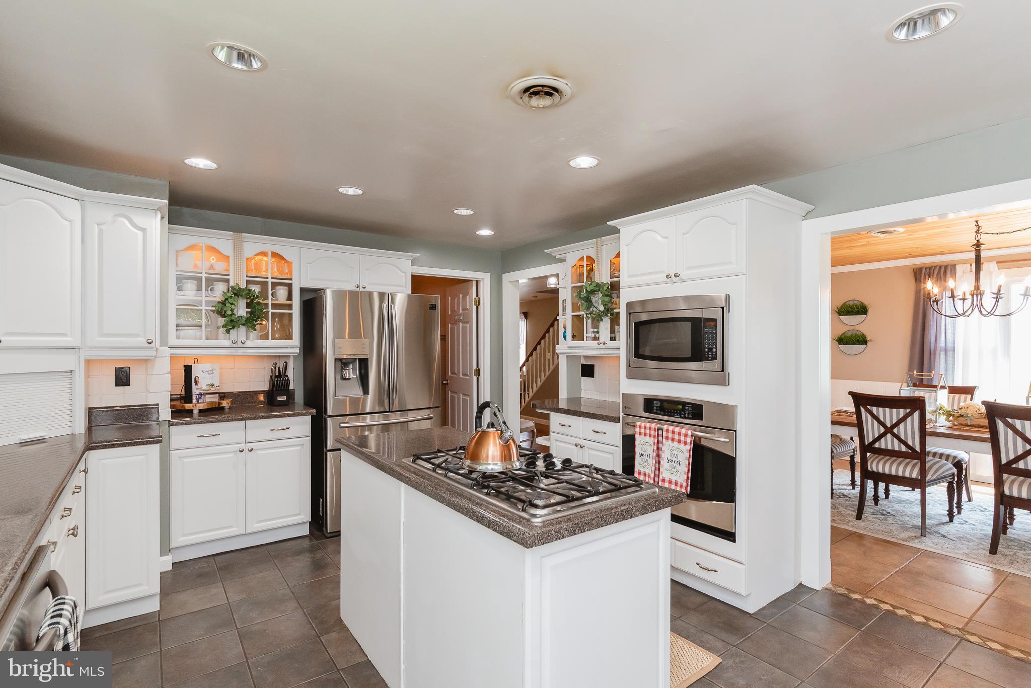 2 Constitution Road Pylesville, MD 21132 - Photo 20 of 77 Kitchen w/ island, cook top