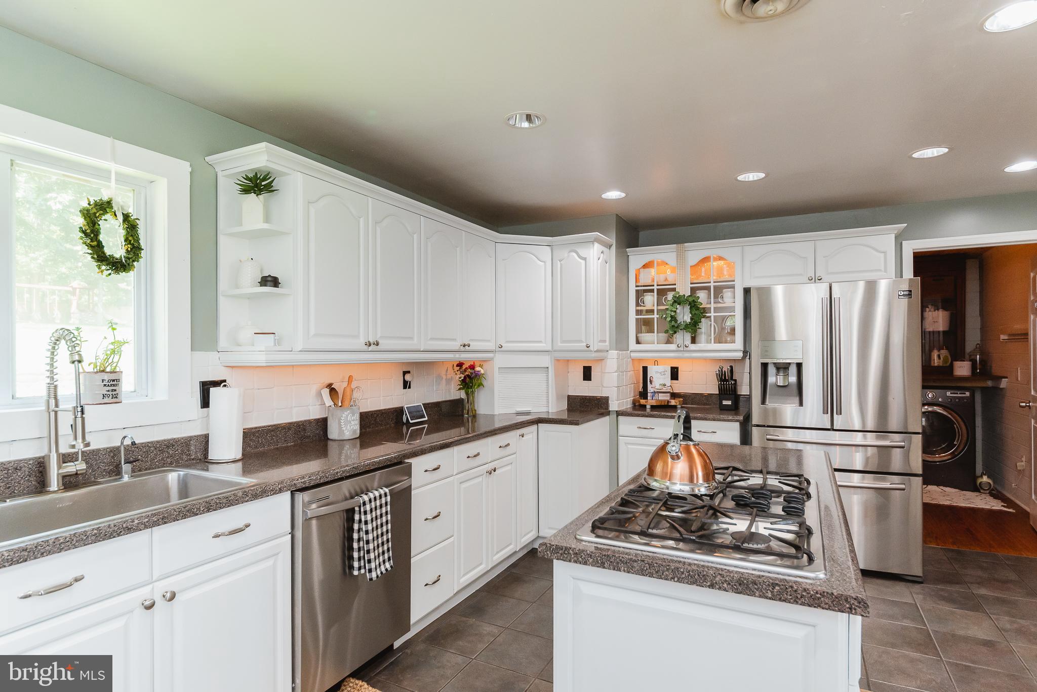 2 Constitution Road Pylesville, MD 21132 - Photo 22 of 77 Stainless appliances
