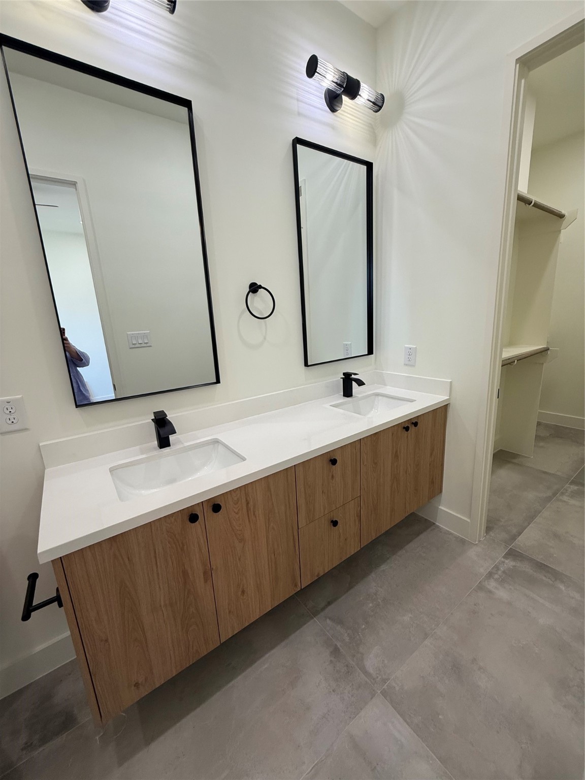 1815 McKee Street, Unit A Houston, TX 77009 - Photo 18 of 34