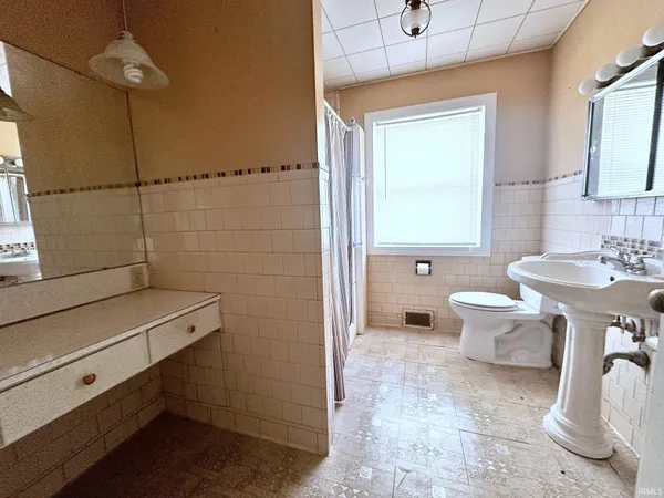 $144,900 | 311 West 12th Street, Portland, IN 47371