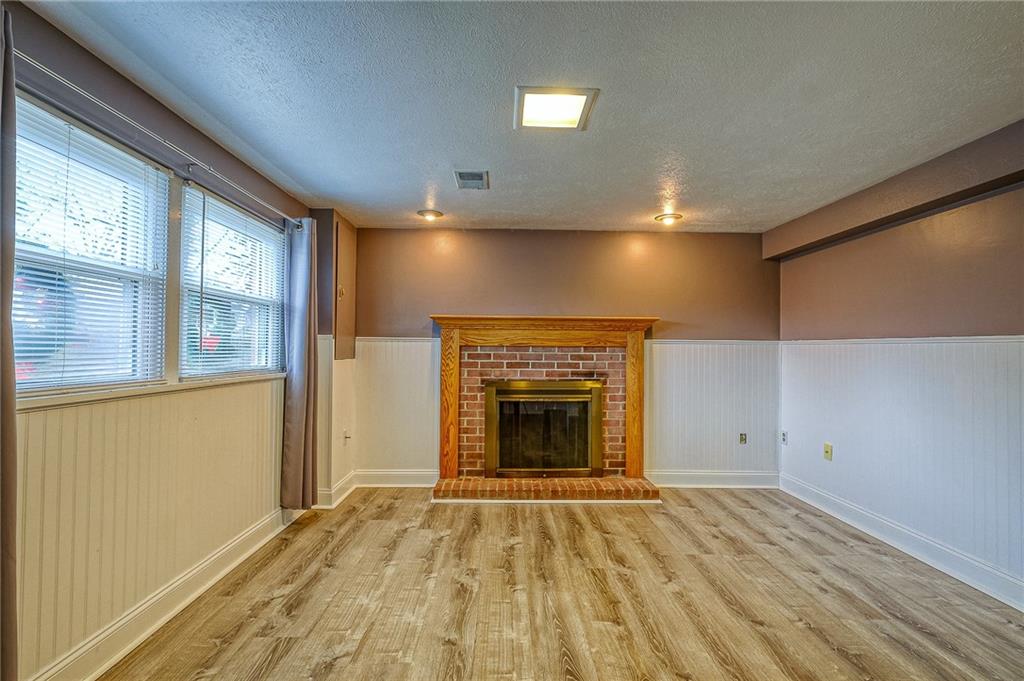 206 Wyngate Road Coraopolis, PA 15108 - Photo 12 of 20 Gallery Image 12