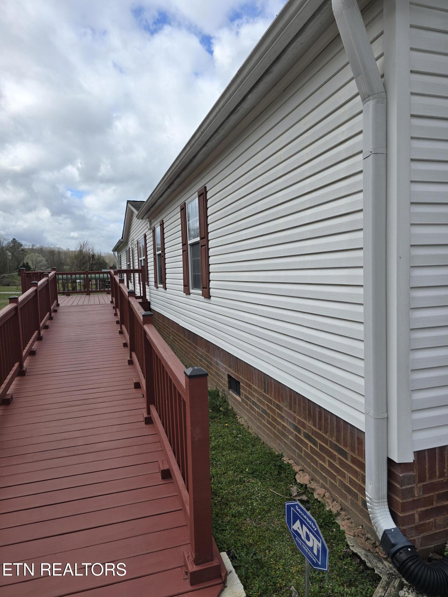 118 Wolf Creek Road Kingston, TN 37763 - Photo 7 of 37 1000017398