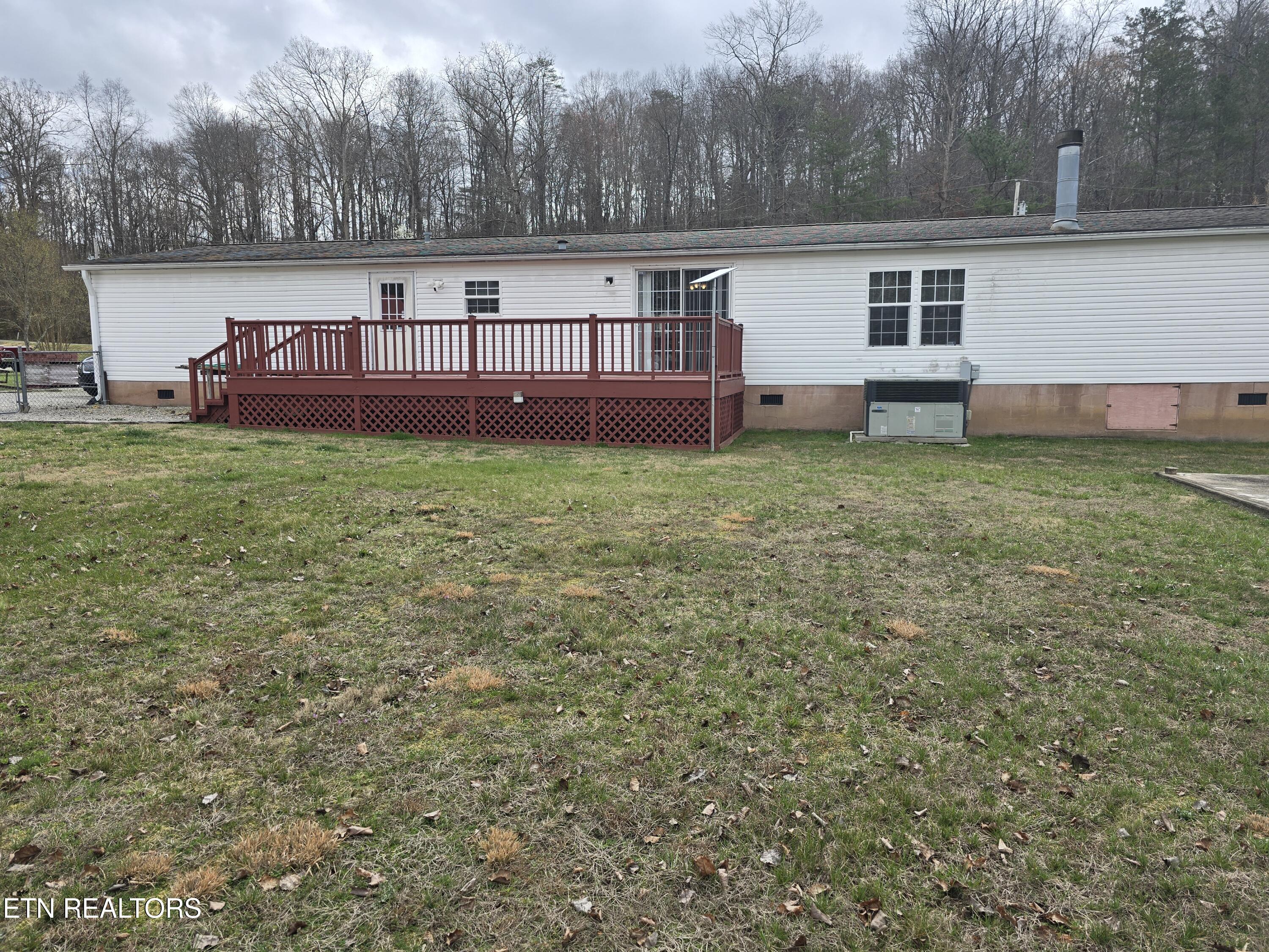 118 Wolf Creek Road Kingston, TN 37763 - Photo 9 of 37 1000017380