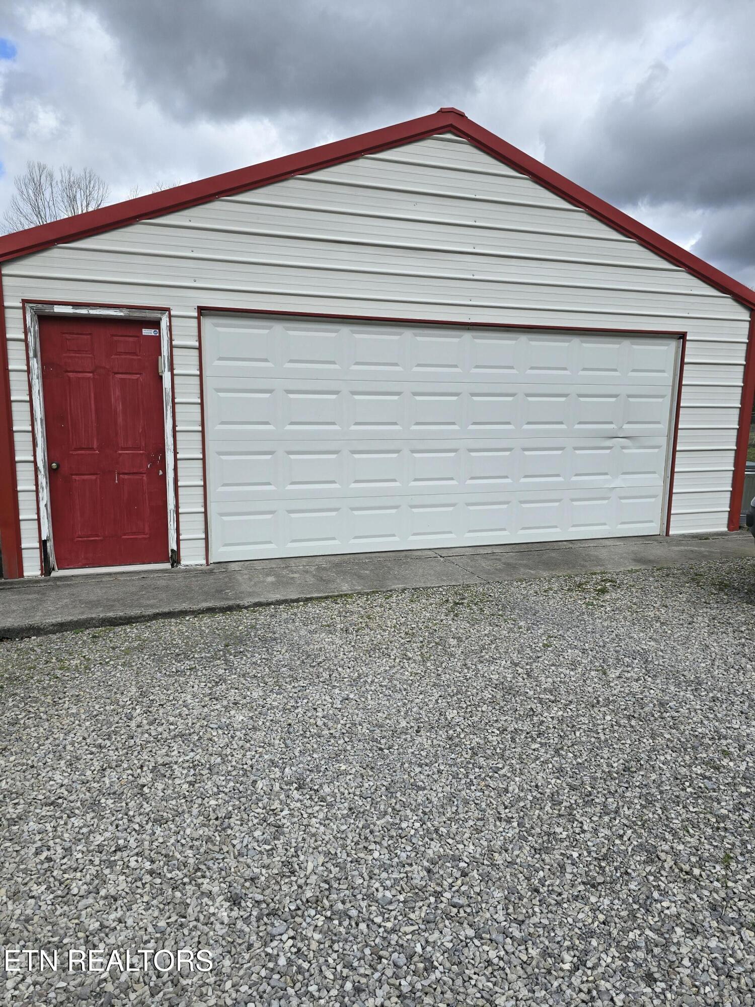 118 Wolf Creek Road Kingston, TN 37763 - Photo 10 of 37 1000017376