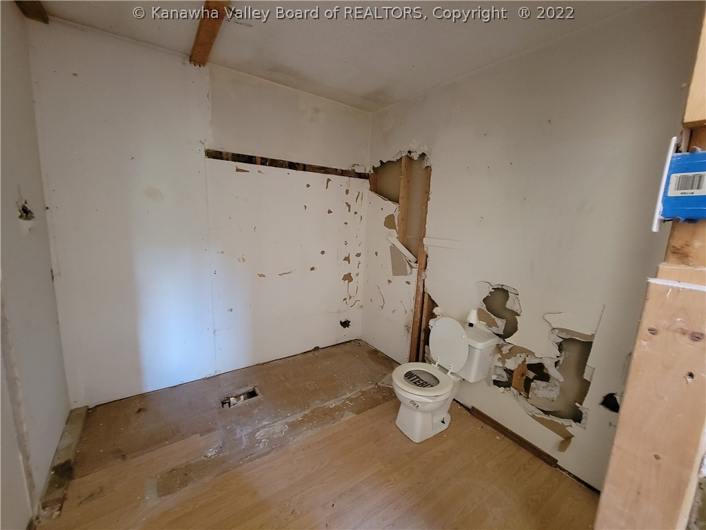 301 1/2 Hunter Road Charleston, WV 25311 - Photo 11 of 15 Gallery Image 11