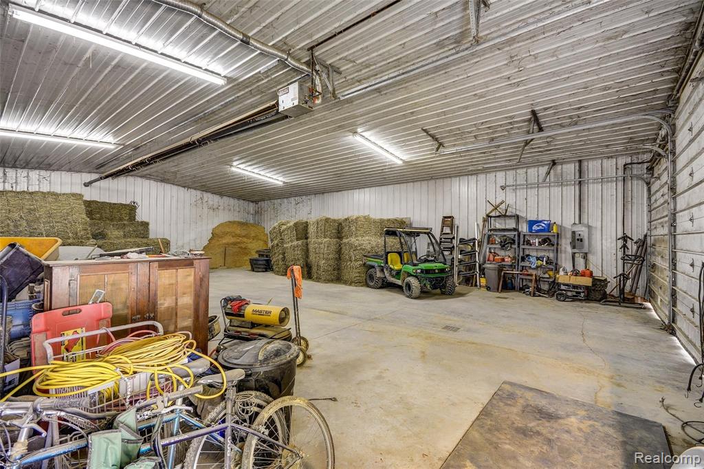 2356 East Cook Road Grand Blanc, MI 48439 - Photo 44 of 76