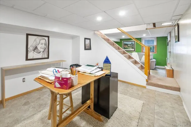 a view of an entryway with furniture