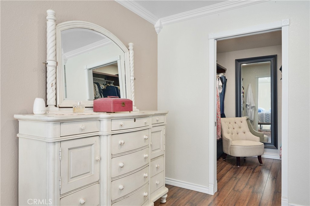 3976 Russ Court Simi Valley, CA 93063 - Photo 26 of 47 a bathroom with a sink vanity and a mirror