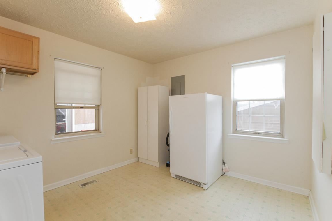 214 South Palmers Chapel Road Cottontown, TN 37048 - Photo 16 of 27 Main level plenteous and highly functional space ready for you to personalize to your lifestyle and needs