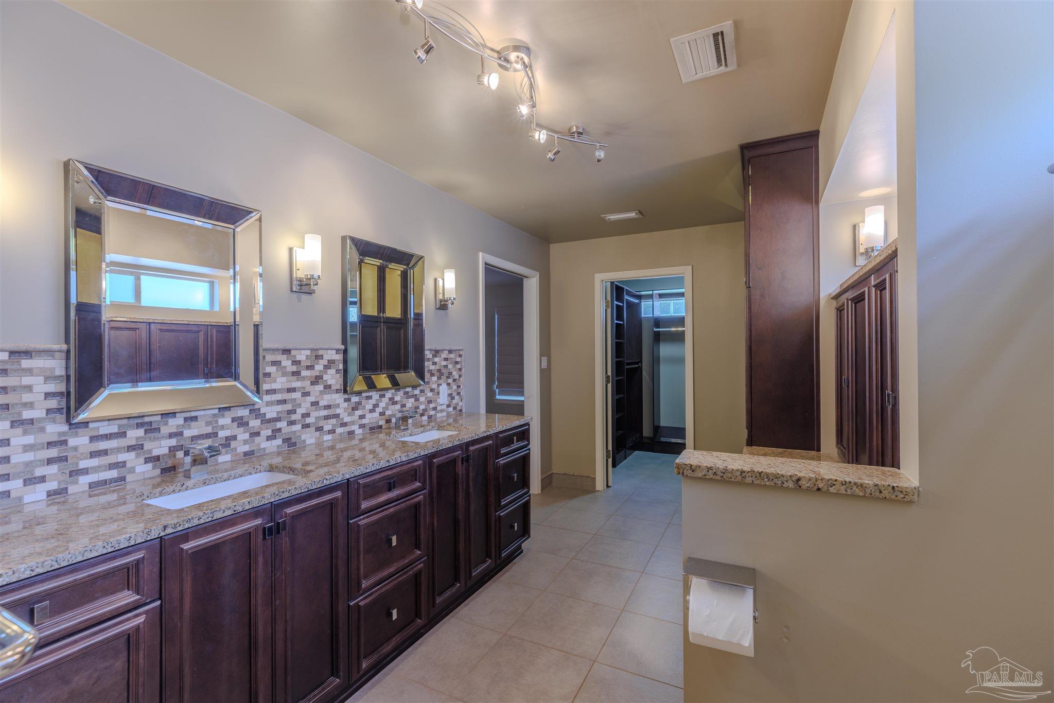 2416 Reservation Road Gulf Breeze, FL 32563 - Photo 15 of 50 Gallery Image 15