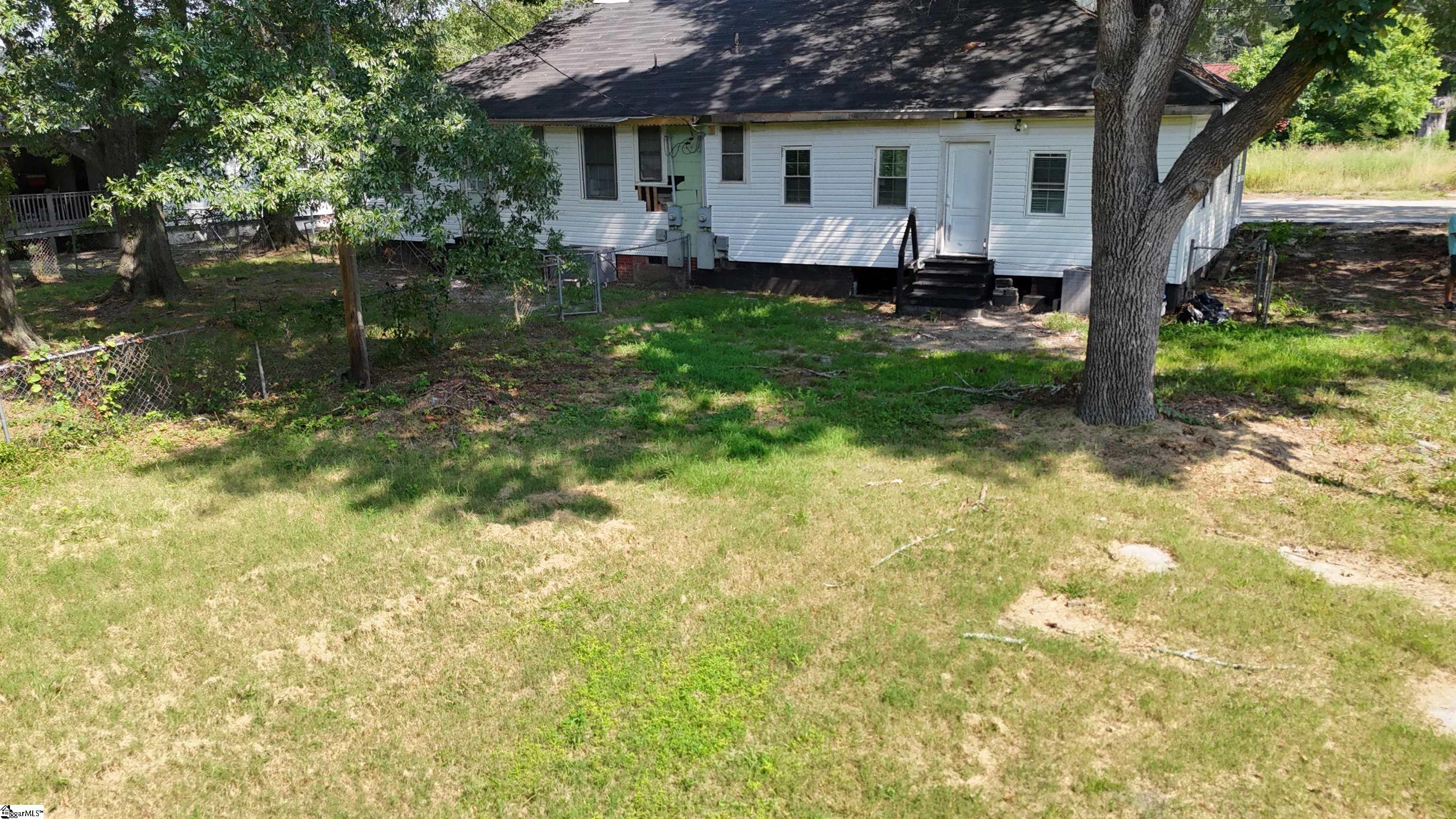 124 Rice Street Belton, SC 29627 - Photo 4 of 25