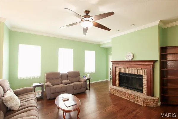 $675,000 | 910 Oak Pass Lane, Sullivan, MO 63080