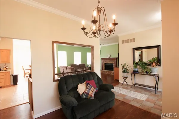 $675,000 | 910 Oak Pass Lane, Sullivan, MO 63080