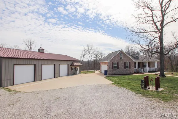 $675,000 | 910 Oak Pass Lane, Sullivan, MO 63080