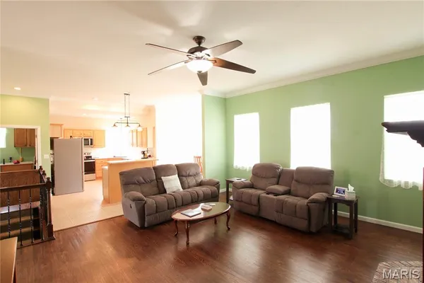 $675,000 | 910 Oak Pass Lane, Sullivan, MO 63080