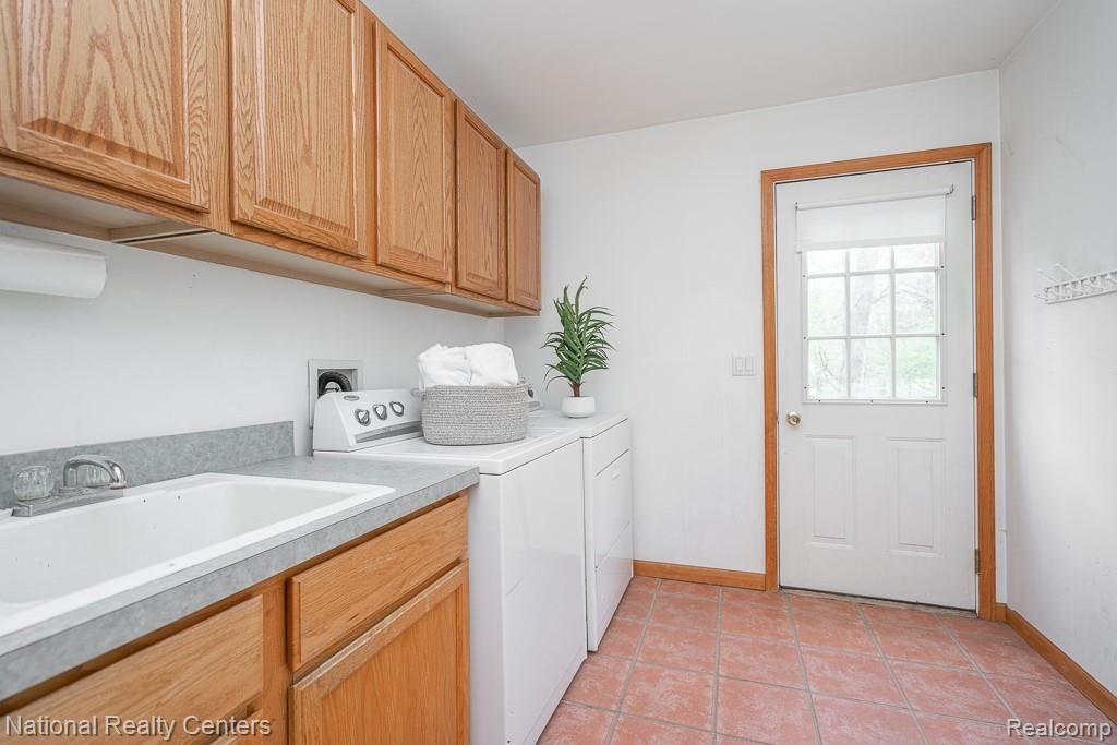 1637 Rowe Road Milford, MI 48380 - Photo 20 of 40 20.jpg
