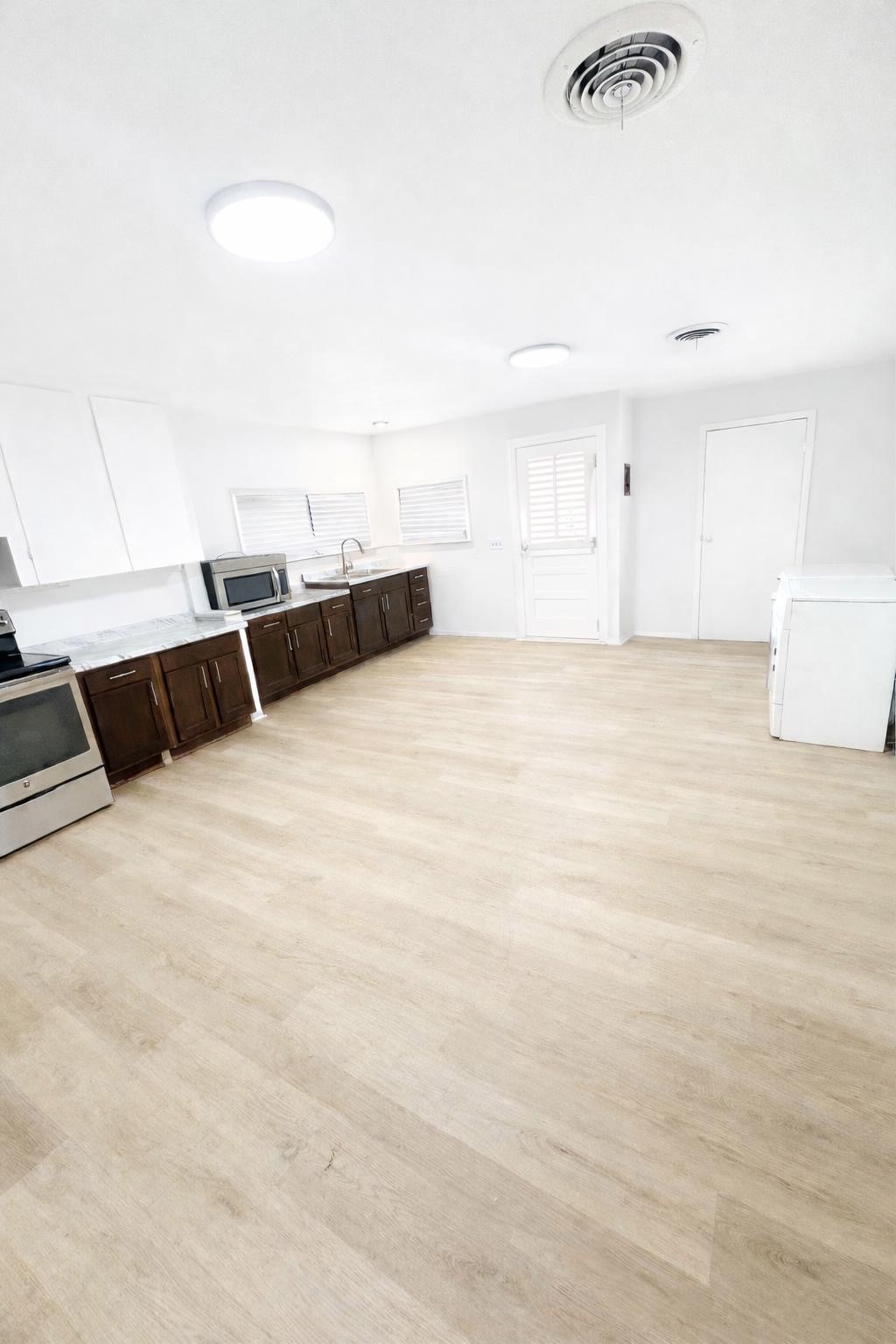 2108 Horn Road Bay City, TX 77414 - Photo 4 of 18