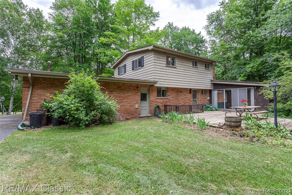 30535 Pear Ridge Farmington Hills, MI 48334 - Photo 33 of 51