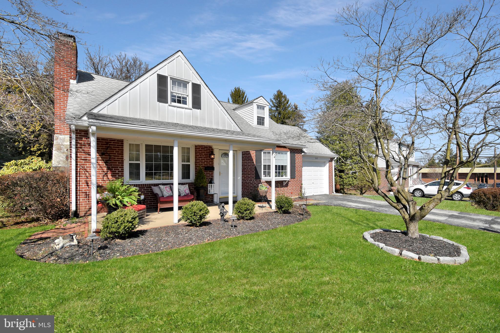302 Candlewood Road Broomall, PA 19008 - Photo 1 of 25 Front of Home
