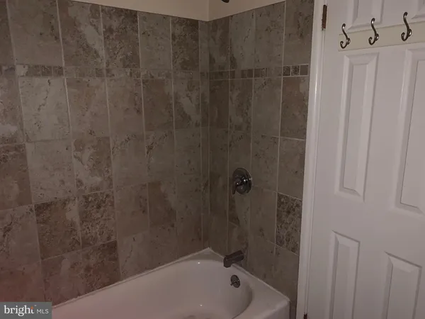 $1,400 | 9942 Lackland Drive, Philadelphia, PA 19114