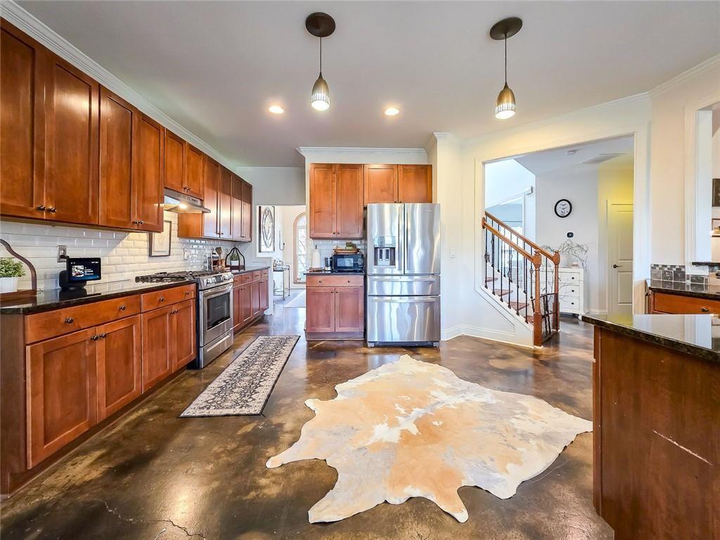 2295 Hemrick Road Cumming, GA 30041 - Photo 5 of 38