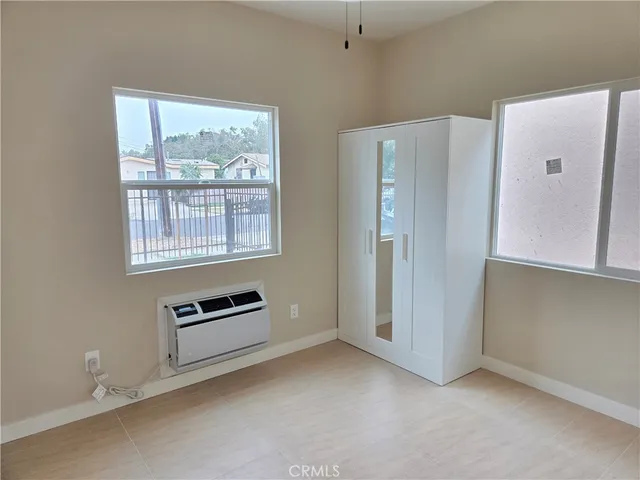 $1,980 | 6008 Kansas Avenue, Los Angeles, CA 90044