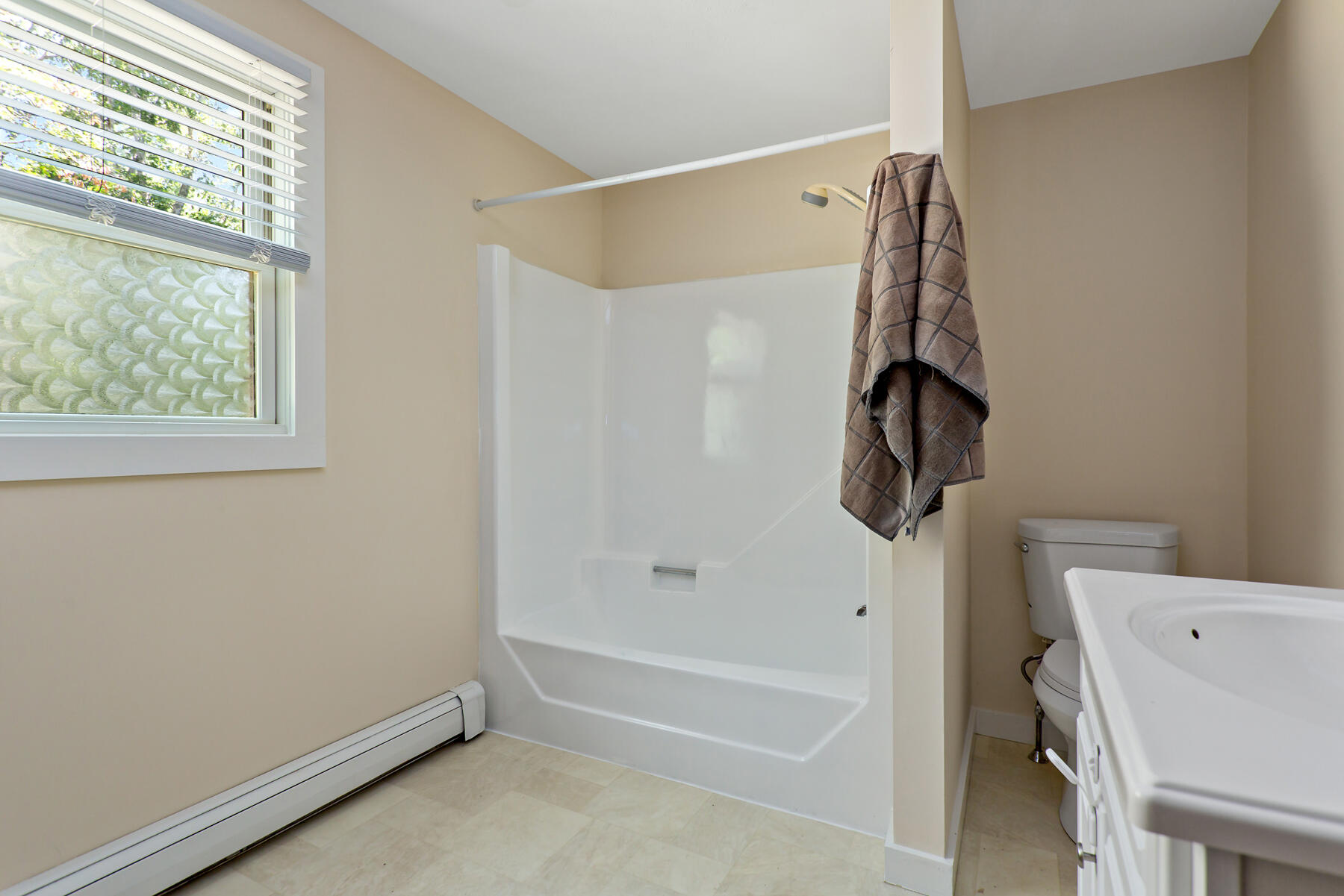 37 Redlands Road, Unit 37 Falmouth, MA 02536 - Photo 21 of 26 019_37Redlands_071326