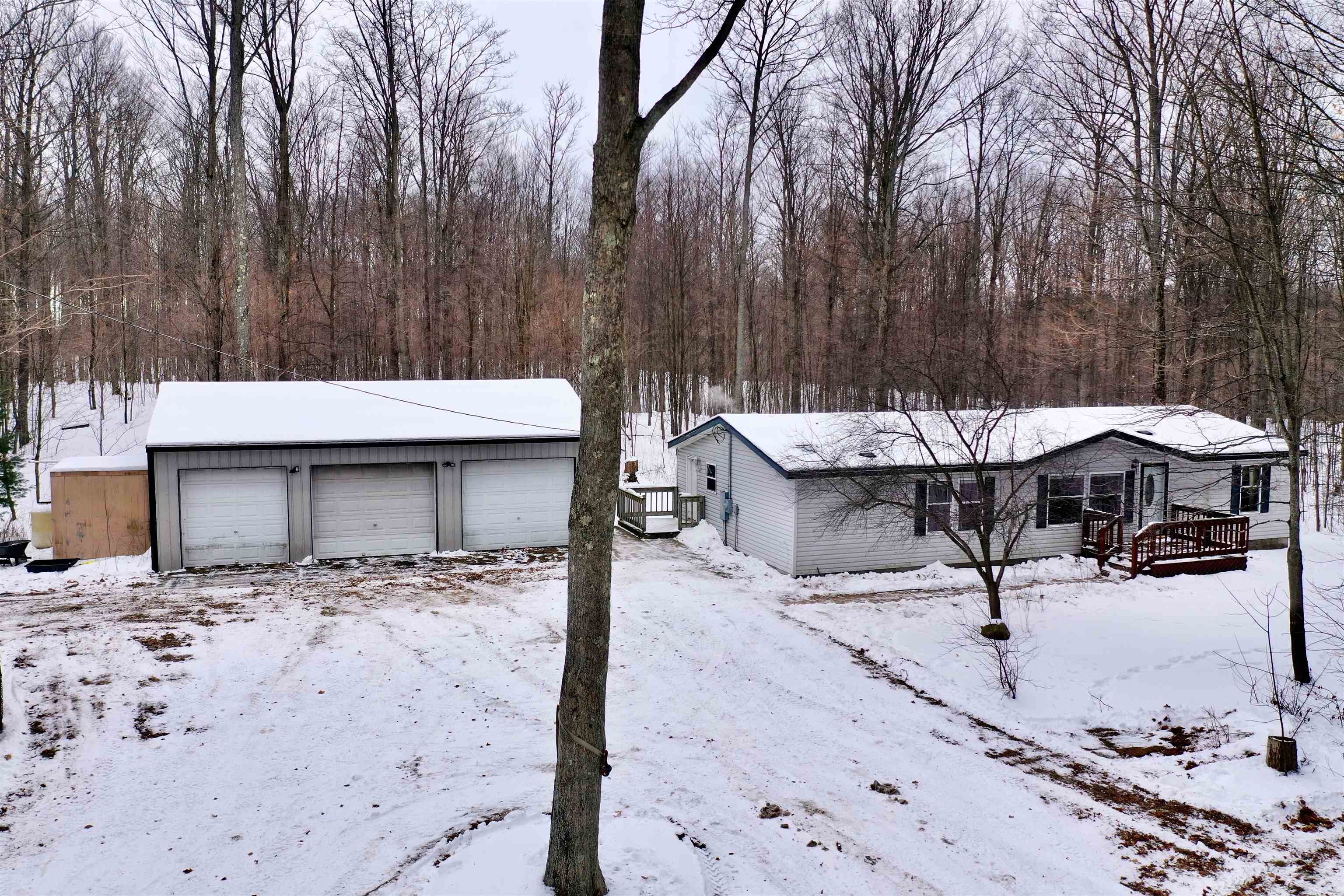 1316 East 22 Road Cadillac, MI 49601 - Photo 1 of 22 1896197.JPG