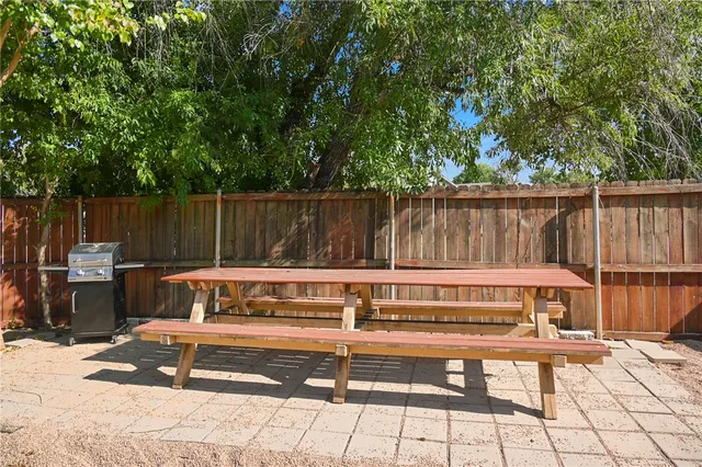 $1,050 | 1537 Pine Ridge Drive, Unit A, College Station, TX 77840