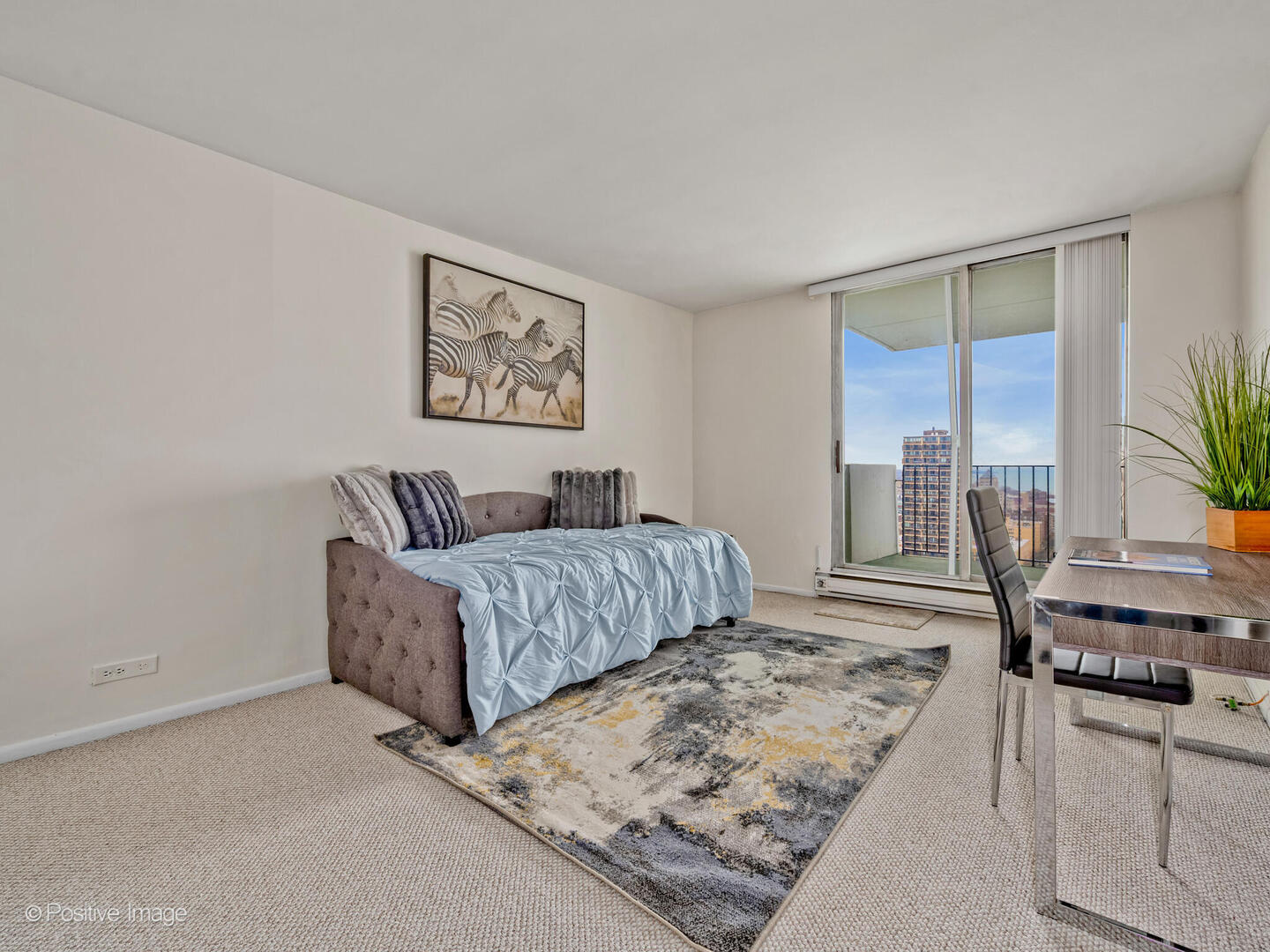 6033 North Sheridan Road, Unit 25K Chicago, IL 60660 - Photo 13 of 28 Gallery Image 13