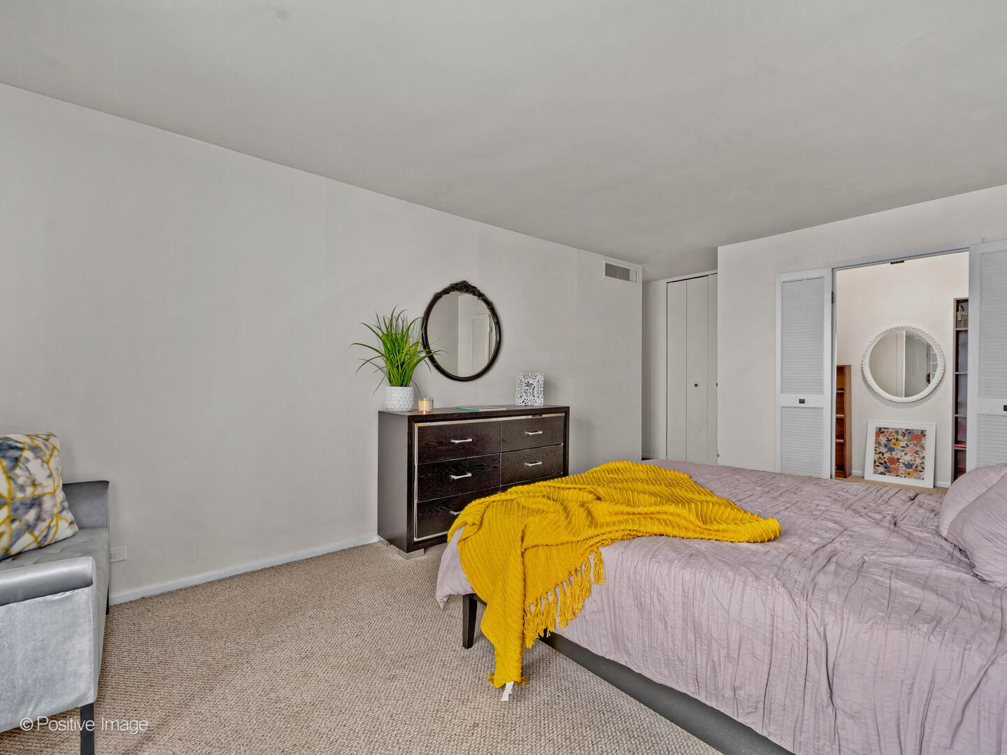 6033 North Sheridan Road, Unit 25K Chicago, IL 60660 - Photo 16 of 28 Gallery Image 16