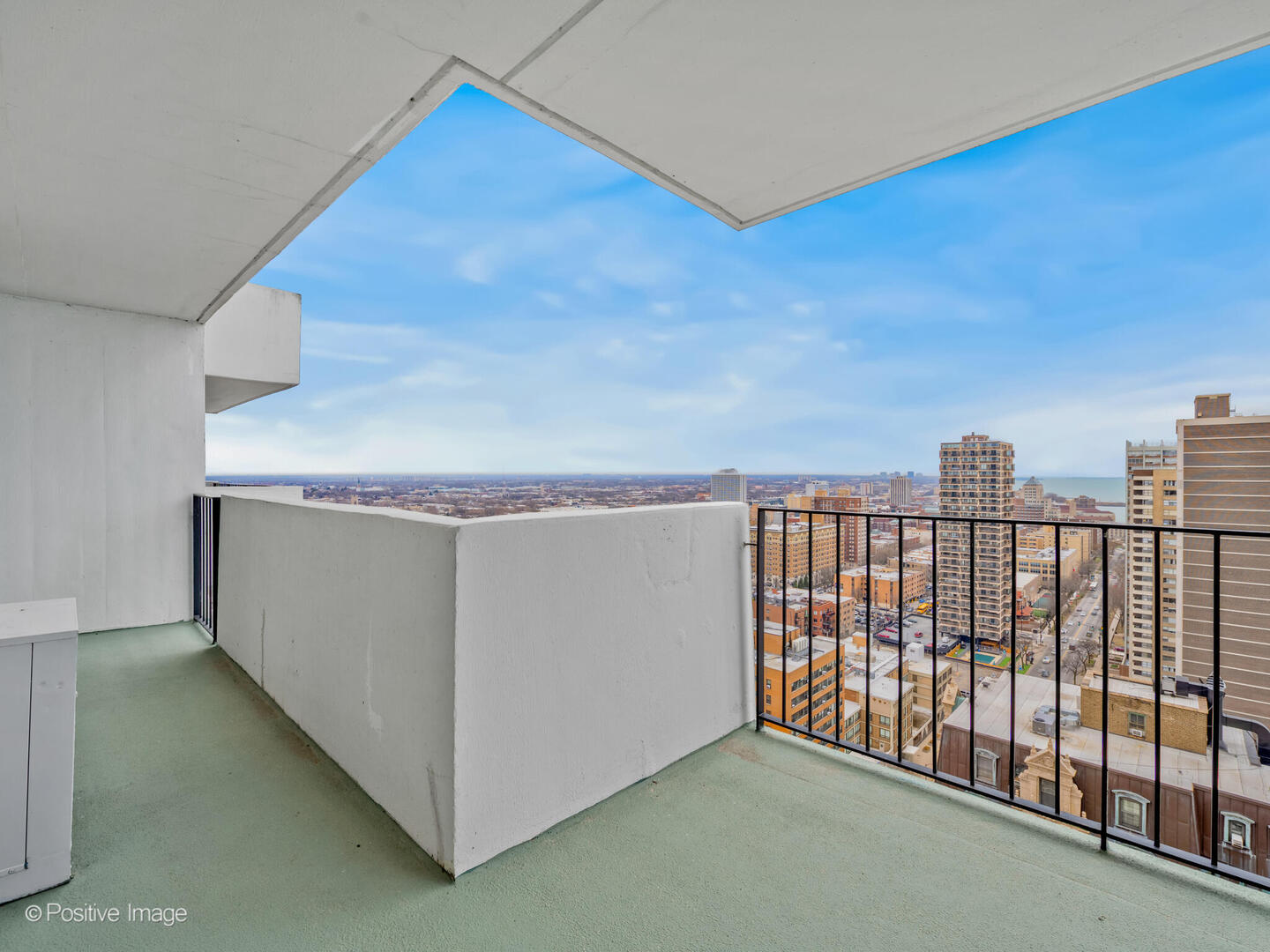 6033 North Sheridan Road, Unit 25K Chicago, IL 60660 - Photo 20 of 28 Gallery Image 20