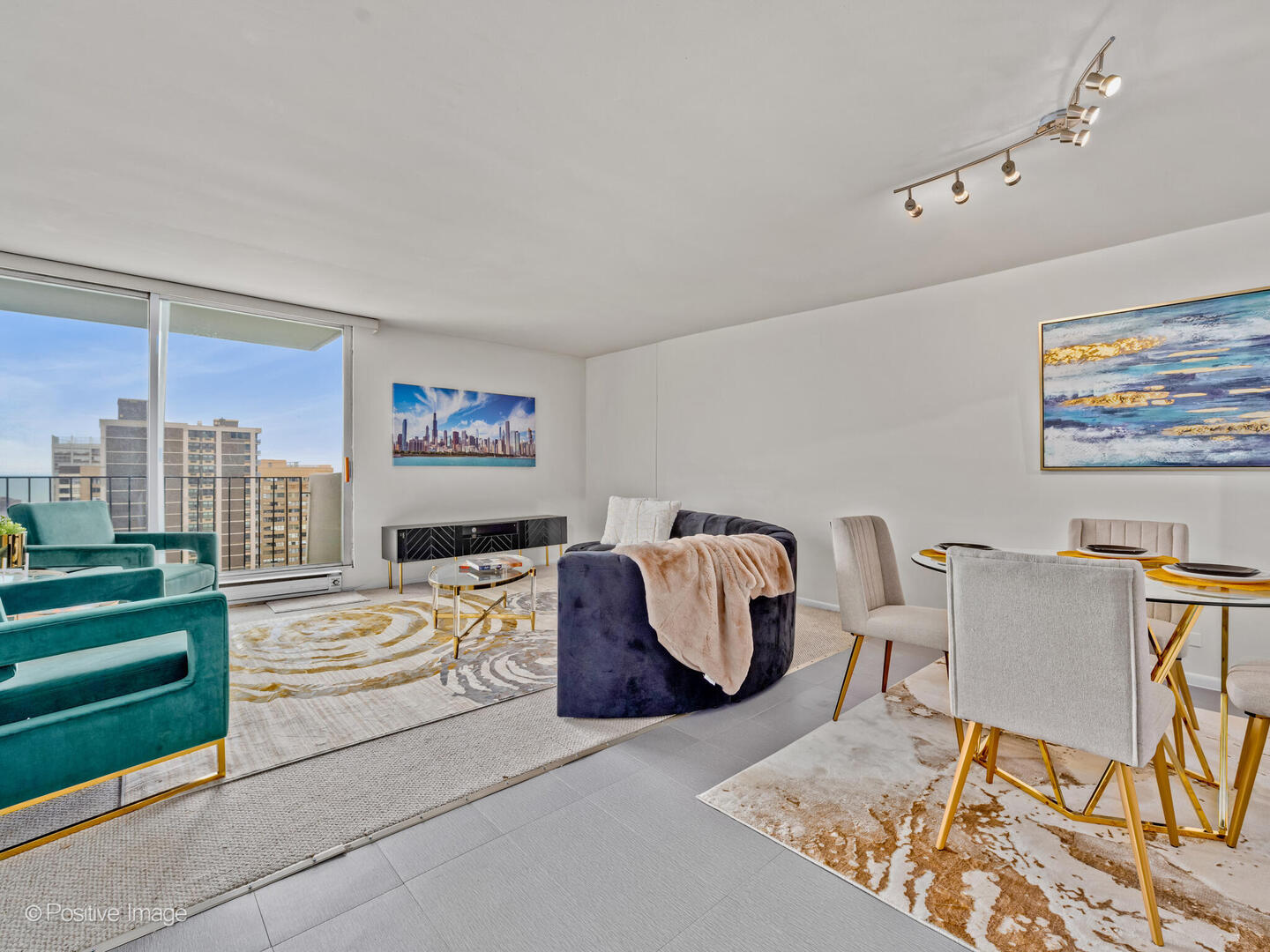 6033 North Sheridan Road, Unit 25K Chicago, IL 60660 - Photo 8 of 28 Gallery Image 8