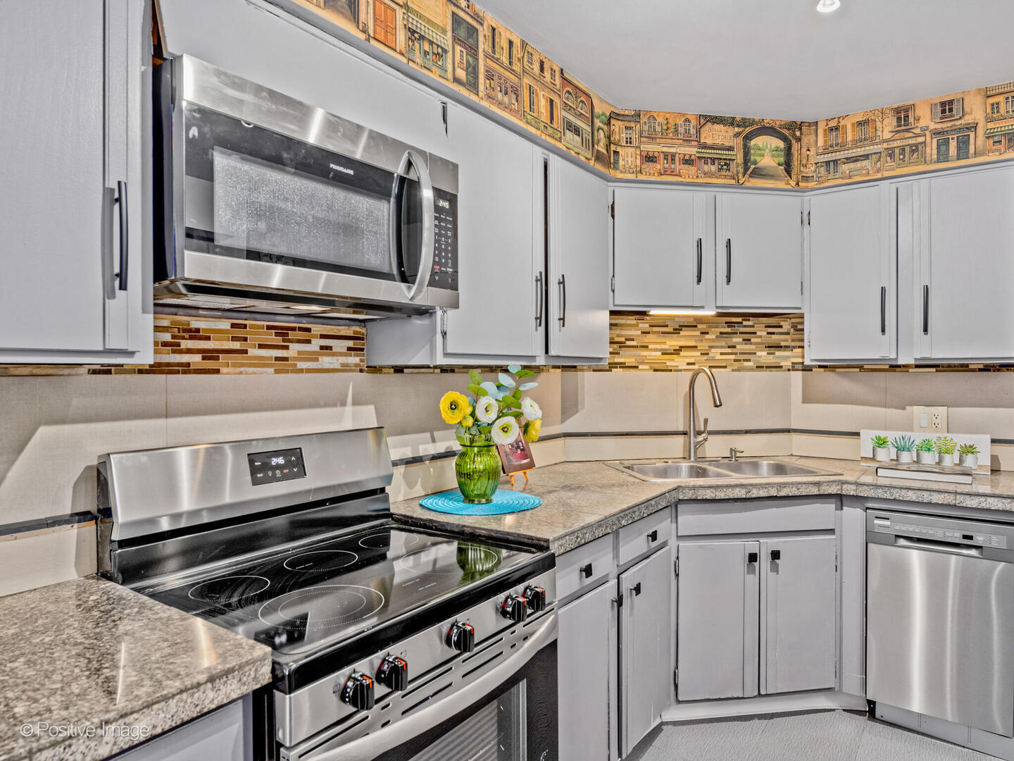 6033 North Sheridan Road, Unit 25K Chicago, IL 60660 - Photo 9 of 28 Gallery Image 9